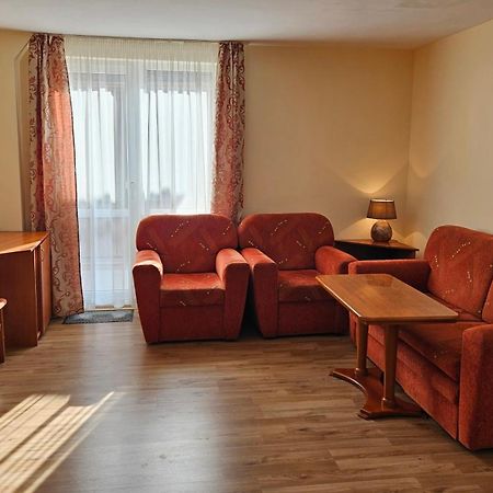 Caprice Family Hotel Varna Exterior photo